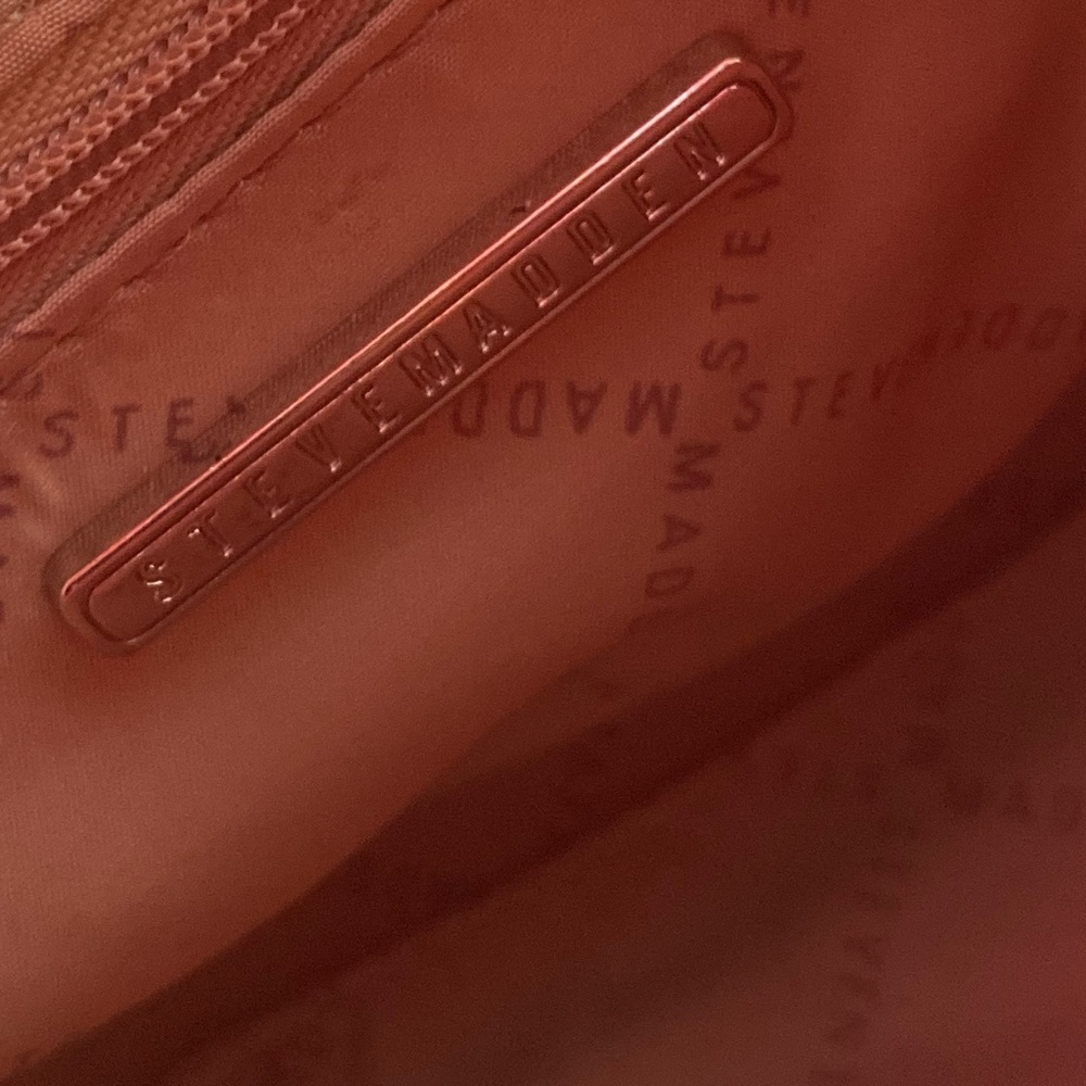 Steve Madden~NWT~Candy Apple Red~Quilted~Faux Leather~Satchel/Crossbody Set - Picture 11 of 13
